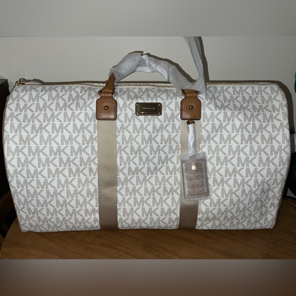 MK VANILLA TRAVEL DUFFLE BAG